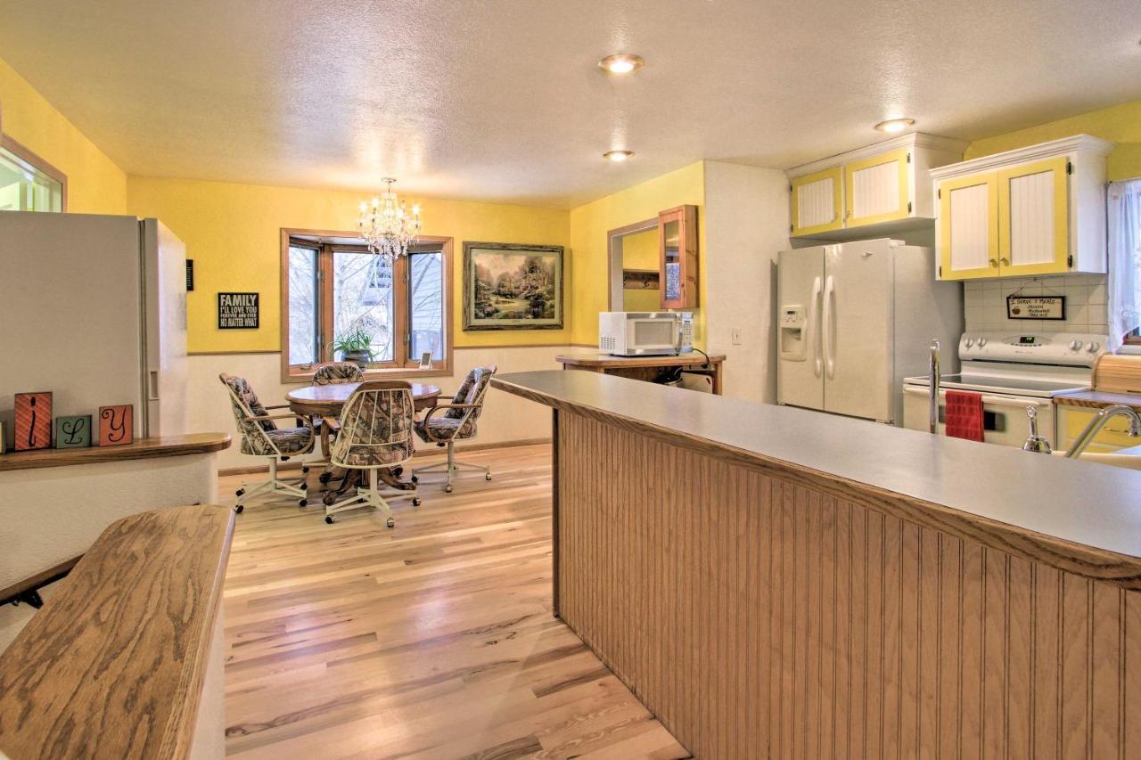 Cozy Home With Hot Tub Half Mi To Salmon River! מראה חיצוני תמונה
